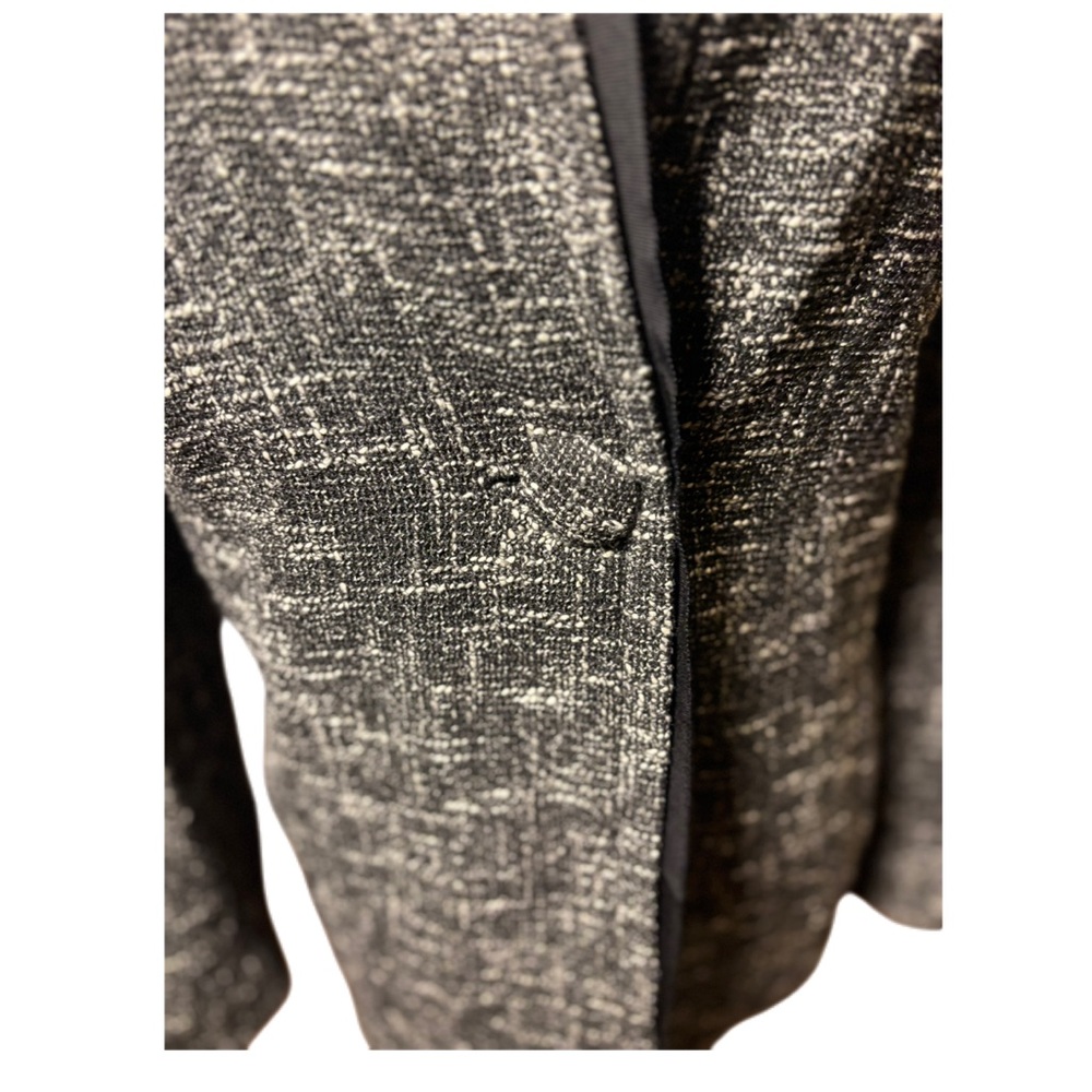 ✨NWT Talbots Black & White Tweed Blazer with Grosgrain Trim - Classic Chic!✨ - Picture 6 of 15